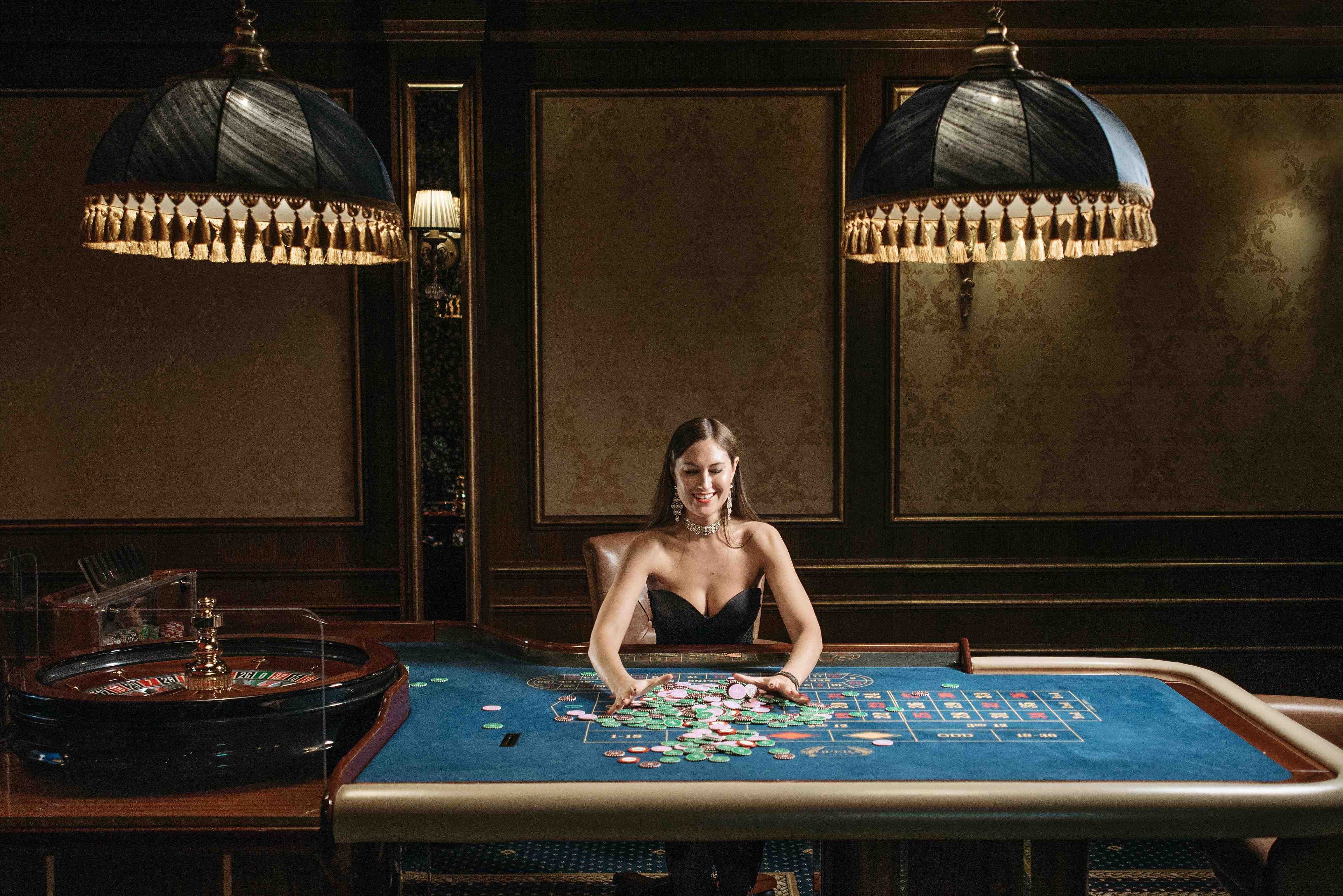 Online slot machine reels spinning on aaajili com Philippines platform